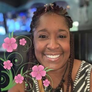 Meet your Posher, Monique